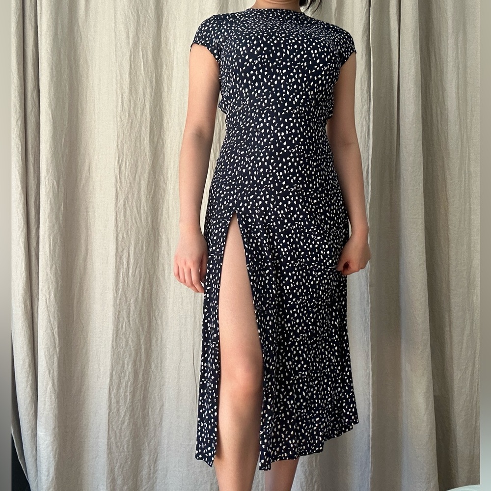 Urban Outfitters Lindsey Cap Sleeve Midi Dress Navy Blue and White